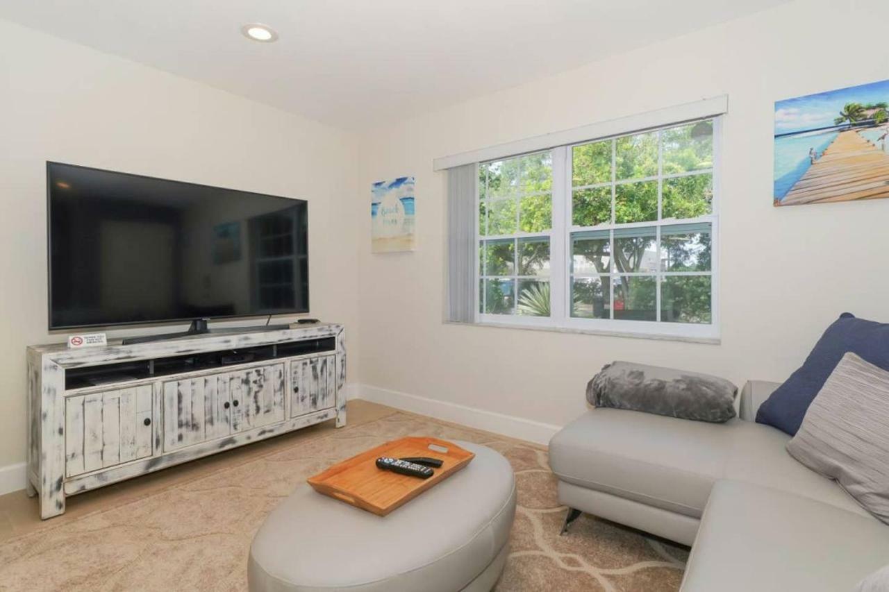 Lovely Cottage - Close To Siesta, Shops & Dining Sarasota Exterior foto